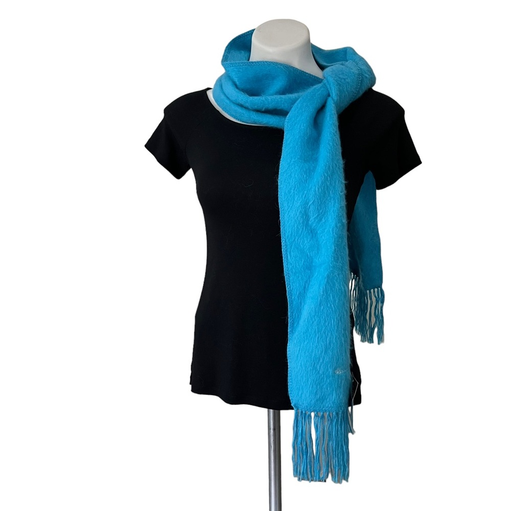 NWT, Alpaca Camargo Scarf